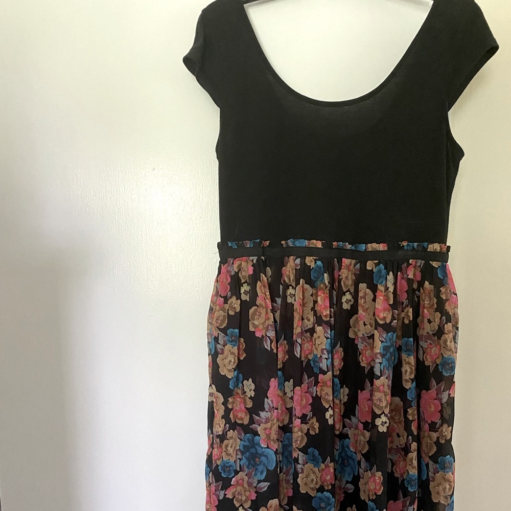 Scoop Neck Black Dress w/ High-Low Floral Skirt